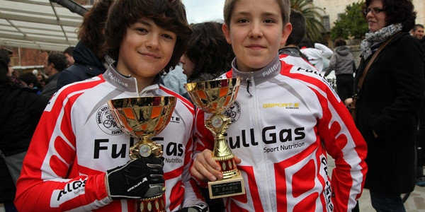 Iñigo Aguiriano y Telmo Senperena campeones de ciclismo